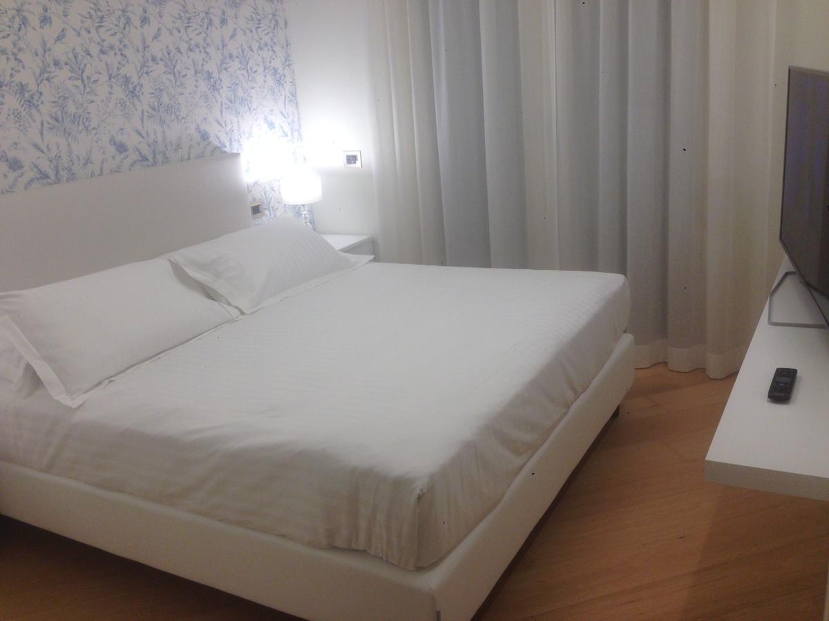 Embassy Aparthotel Rimini Bagian luar foto