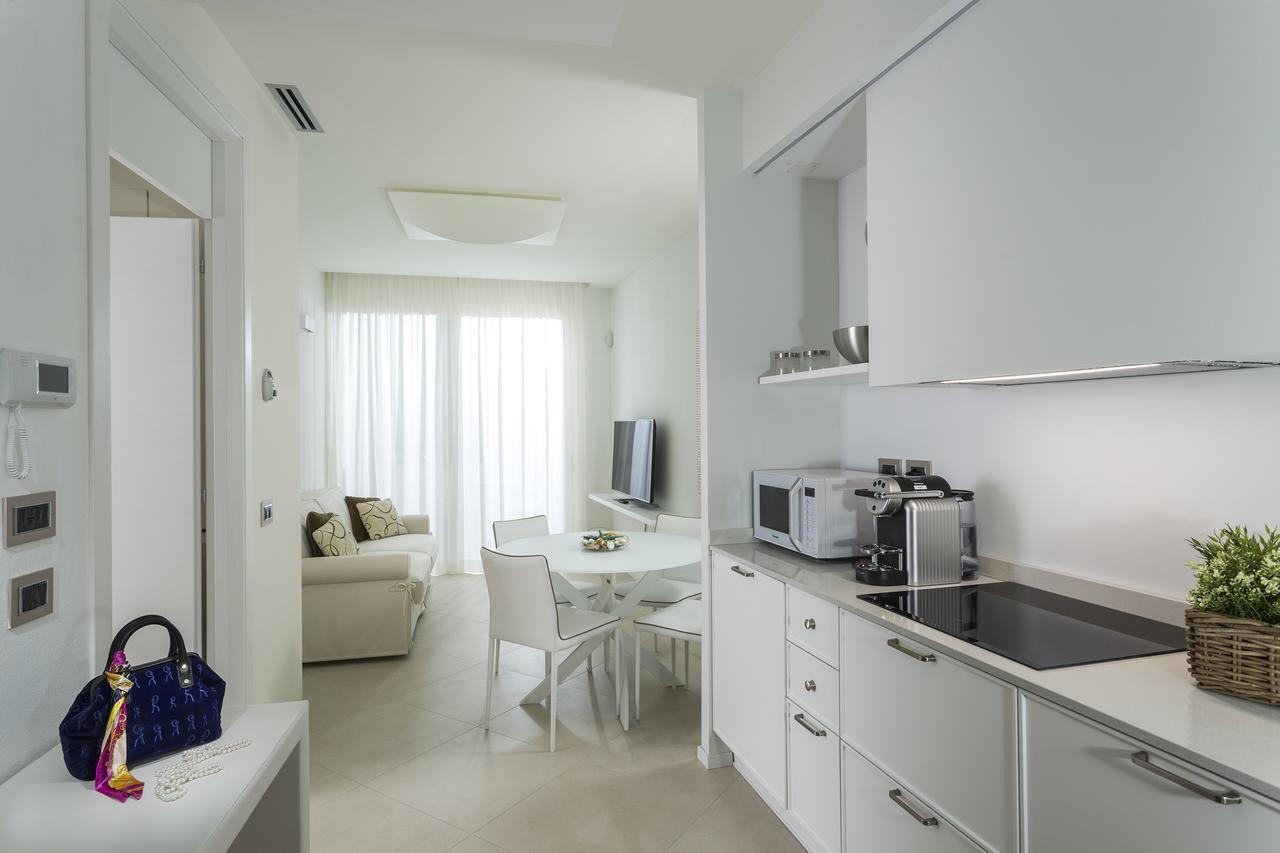 Embassy Aparthotel Rimini Bagian luar foto