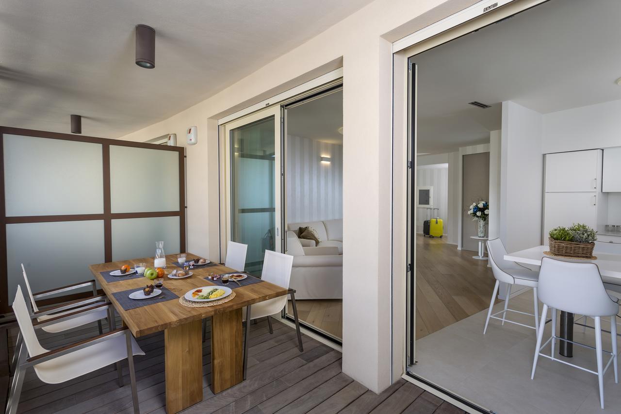 Embassy Aparthotel Rimini Bagian luar foto
