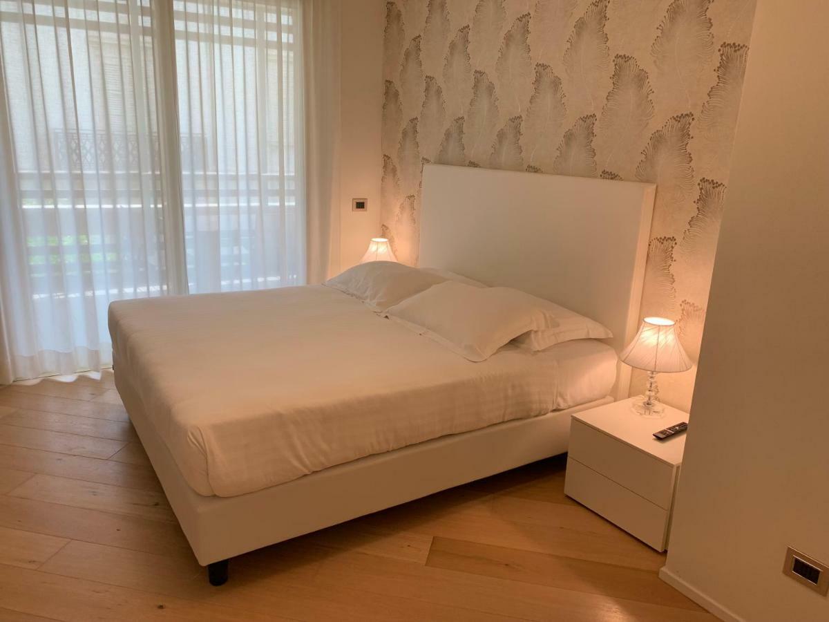 Embassy Aparthotel Rimini Bagian luar foto